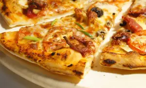 Ile kalorii ma pizza pepperoni? Zaskakująca kaloryczność, którą musisz znać