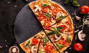 W jakiej temperaturze piec pizzę, aby uzyskać idealny efekt?