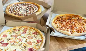 Pizza XXL Domino's - ile cm ma ta duża pizza? Sprawdź!