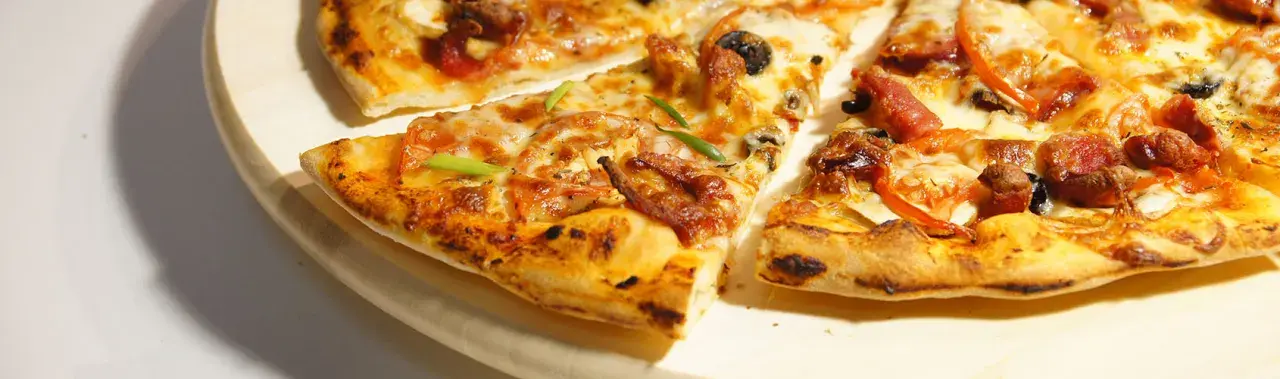 Ile kalorii ma pizza pepperoni? Zaskakująca kaloryczność, którą musisz znać