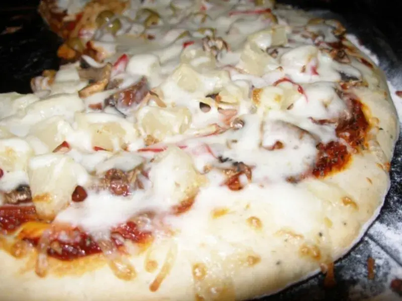 Jak zrobić pizzę jak z Pizza Hut - idealne ciasto i smaki